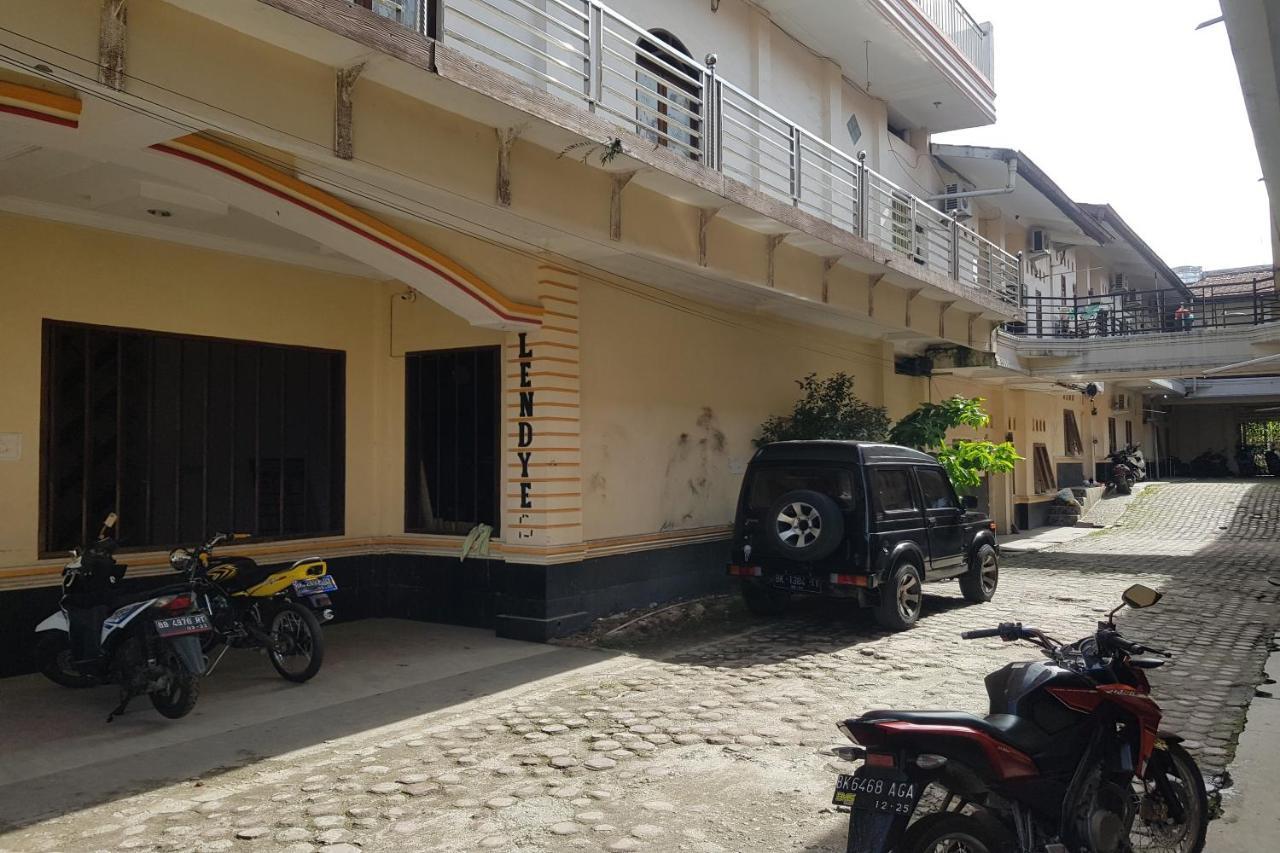 Oyo 91647 Sanina Residence Pematangsiantar Exterior photo